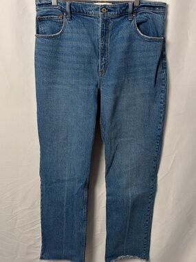 Abercrombie 90s Straight Ultra High Rise Jeans 32 / 14R